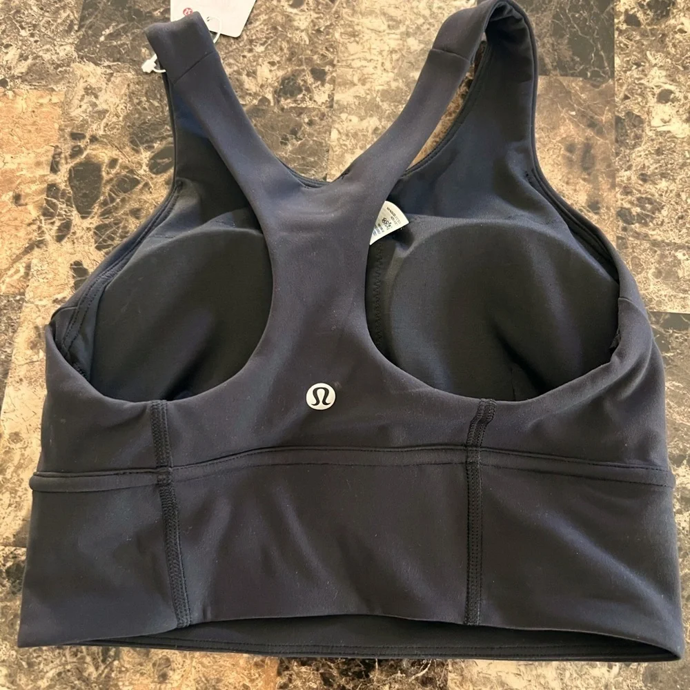 LULULEMON WUNDER TRAIN LL BRA SIZE 4 NWT BLACK COLOR NWT